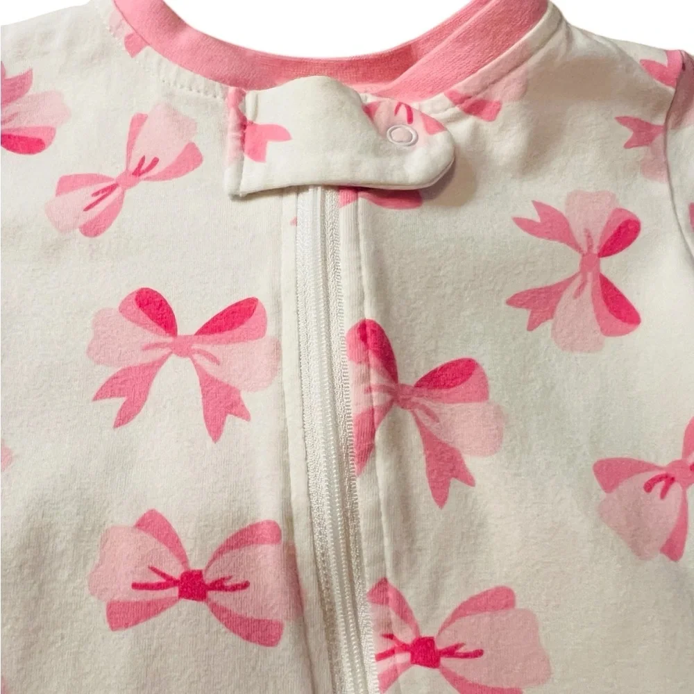 Classic Whimsy Pink Bow Print Footed One-Piece Size 6 Months